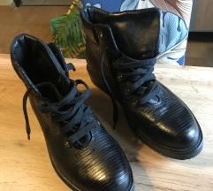 Crne gleznjace , 39 + gratis