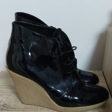 Crne gležnjače - Vel. 38