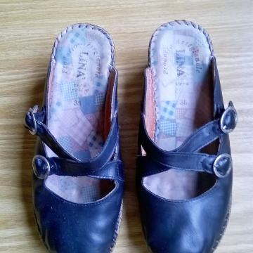 CRNE KOŽNE PAPUĆE - VEL.38