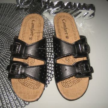 CRNE PAPUČE BR. 37 i BR. 38 - NOVO