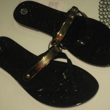 CRNO - ZLATNE JAPANKE BR. 37 - NOVO