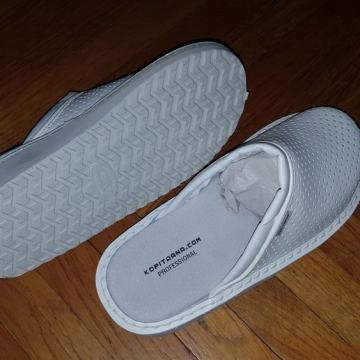 Kopitarna natikače ženske br. 39 - NOVO