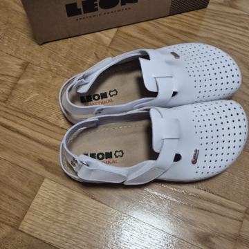 Leon klompe anatomic footwear