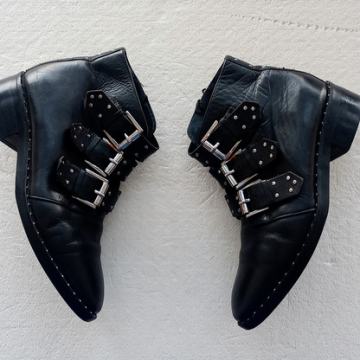 SNIŽENO! ASOS like Givenchy gležnjače od prave kože/ vel. 6 (39,5)