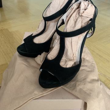 MIU MIU SANDALE BR 37