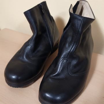 Ortopedske ženske cipele br. 38 s uloškom i povišenim sarama