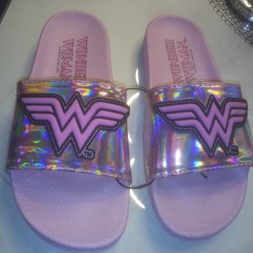 PAPUČE - NATIKAČE  BR. 36 i 37 - NOVO