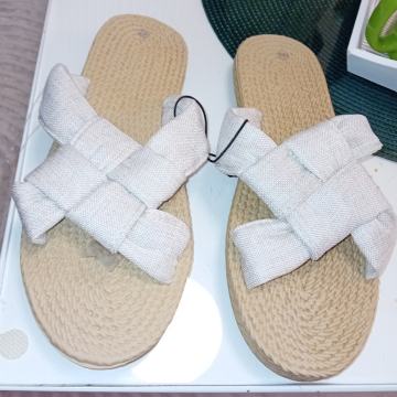 Papuče  natikače vel.37 - NOVO