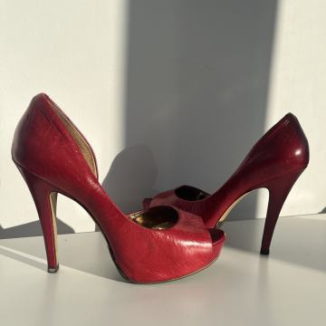 SEXY OČUVANE ŠTIKLE & JEFTINE CIPELE - 20 pari - 37-38-39