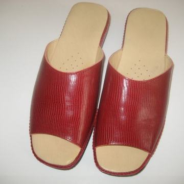 BORDO - CRVENE PAPUČE BR. 37 - NOVO