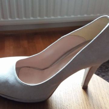 Štikle broj 37 - brušena koža