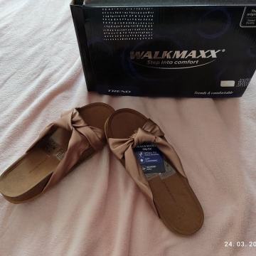 NOVE WALKMAXX NATIKAČE