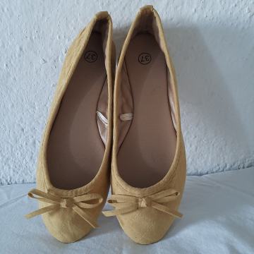 Žute  balerinke 37 novo