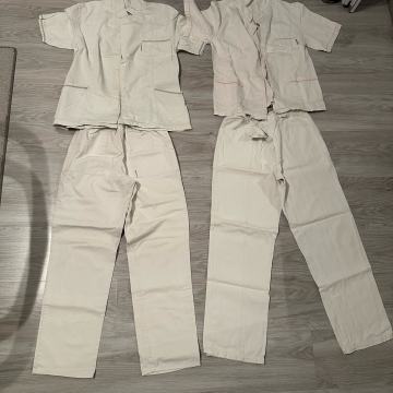Dva komplet radna odijela za njegovateljice (Amoroso i Ortostep)