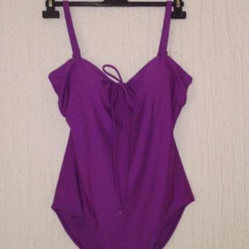 Novi jednodjelni kupaći kostim vel. 42 C