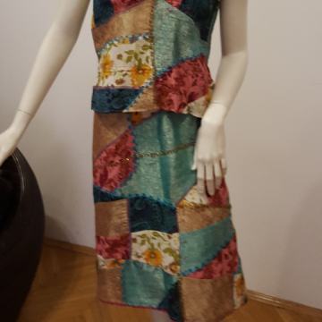 Komplet  majica i suknja od svile / brokata