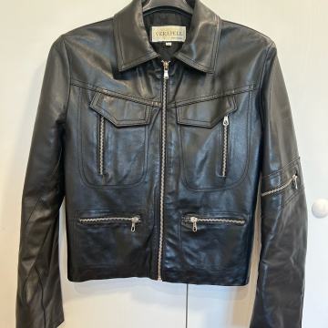 Kožna ženska jakna