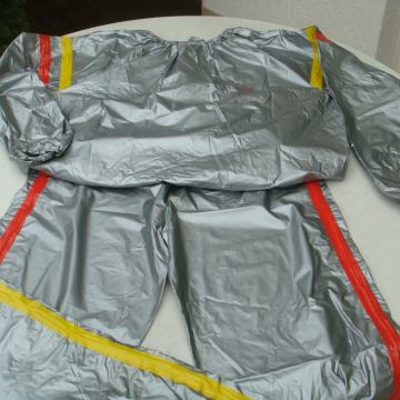 Nepromočiva srebrna trenirka (kabanica)