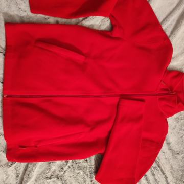 odjeća - topla vesta s cifom