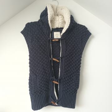 Plavi pleteni prsluk ZARA 36 montgomery