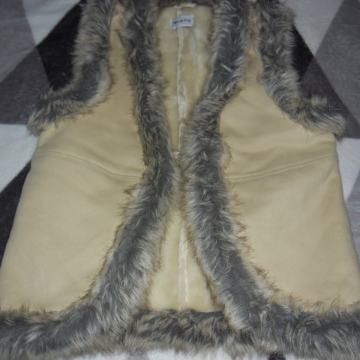 Prsluk br. 36, umjetno krzno