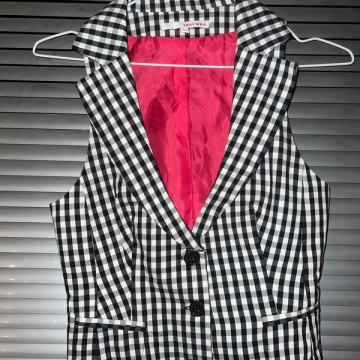 NOVI karirani prsluk (Tally Weijl)