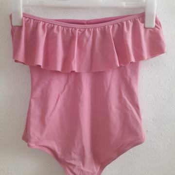 Rozi jednodijelni kupaći kostim sa volanima Yamamay 36