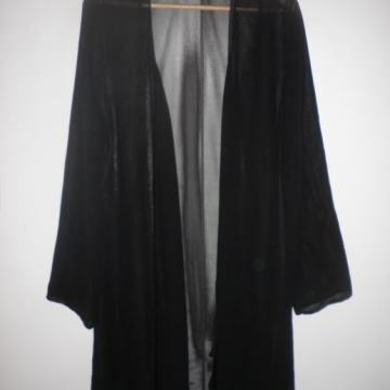 TRIUMPH - ELEGANTNI OGRTAČ / SPAVAĆICA 36 - 38 S