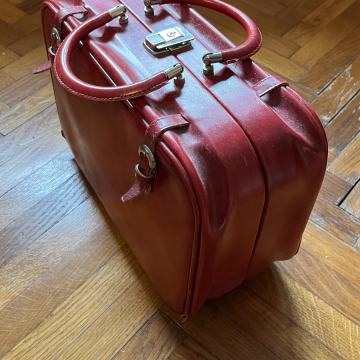 Crvena Kozna Torba Za Alat, Put, ili Sl.