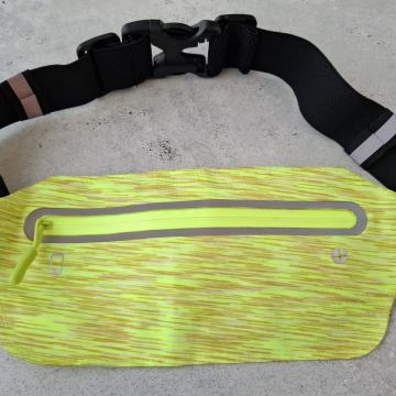 Cvrsta torbica za mobitel i novce