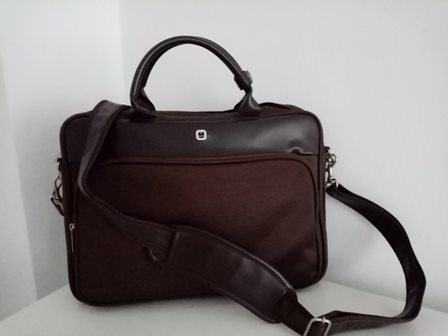 Oočuvana kvalitetna poslovna torba Gabol