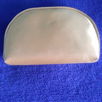 Kozmeticka torbica - neseser