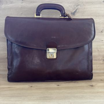 KOŽNA BUSINESS TORBA – VRLO OČUVANA!