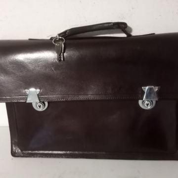 Kožna poslovna torba sa ključem