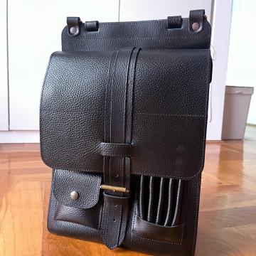 Kožna torbica/aktovka Uriho