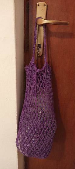 Mrežasta torba za razne najmene, ručni rad