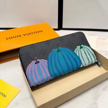 Novčanik , koža Louis Vuitton