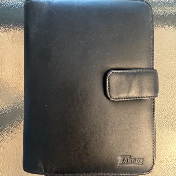 Original Targus torbica za kartice, dokumente i mali tablet