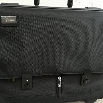 Poslovna torba, aktovka, kofer.... za laptop i dokumente