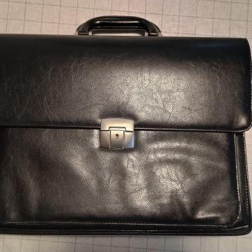 Poslovna torba s ključićem