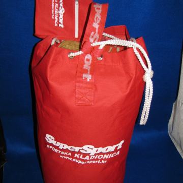 Ruksak  CRVENI. KING