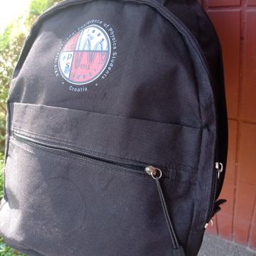 RUKSAK-crni srednja veličina
