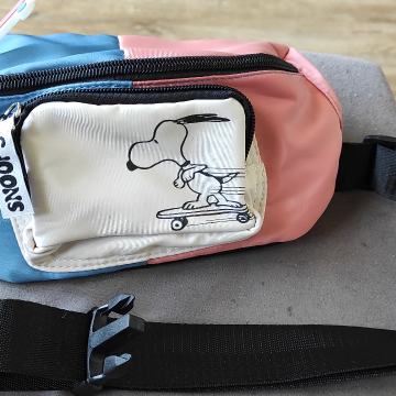 Snoopy torbica za pojas