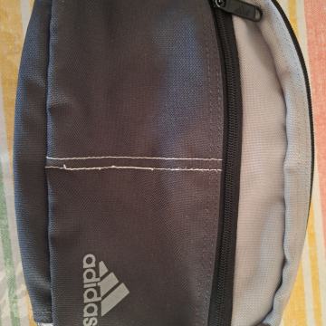 Toaletna torbica Adidas