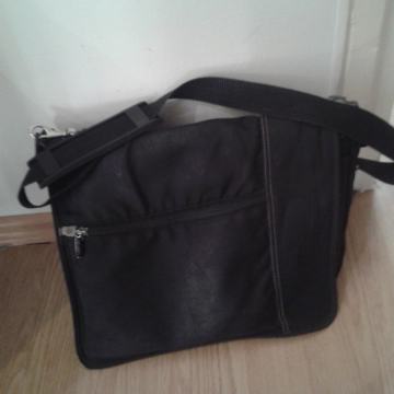 Torba za laptop ili spise, prakticna, rabljena