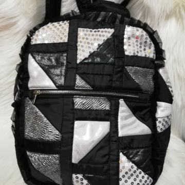 torba/ruksak, crnobijela, NOVO