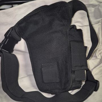 Torbica sa remenom oko struka