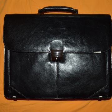 Valentini aktovka torba za laptop NOVO koža
