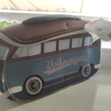 VW T1 - torbica / etui / neseser / pernica - nov i rijedak predmet