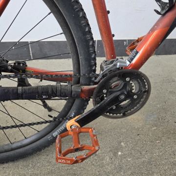 Prodajem bicikli Bergamont revox 4 cross country serija